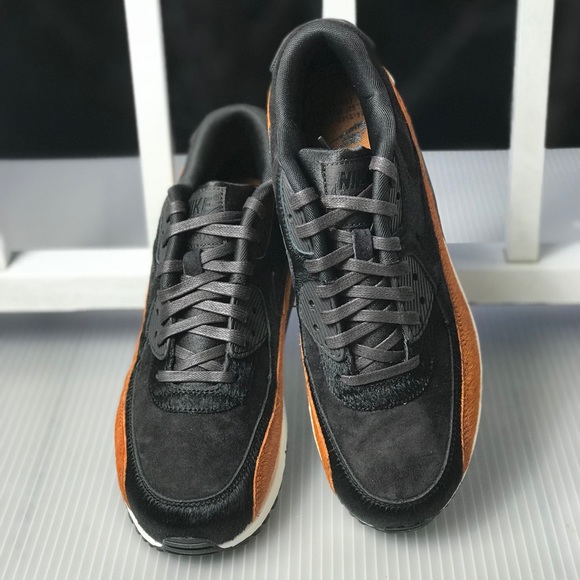 NWT Nike Air Max 90 LUX Tar WMNS - Picture 3 of 8